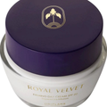 Oriflame Royal Velvet 2 Kat Daha Fazla Nem Sağlayan Sıkılaştırıcı Gündüz Kremi SPF 20 50 ml