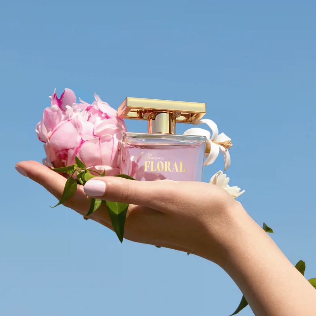 Oriflame Miss Giordani Floral EDP Kadın Parfümü 50 ml